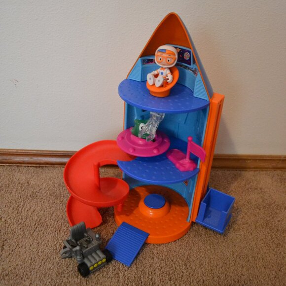 Blippi's Rocket Ship Large Playset Action Figurine Set - Picture 1 of 2
